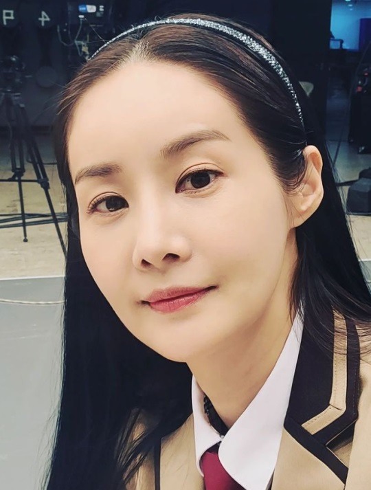 임요환♥ 김가연, 50대가 교복을 소화하다니..절대 동안 클래스