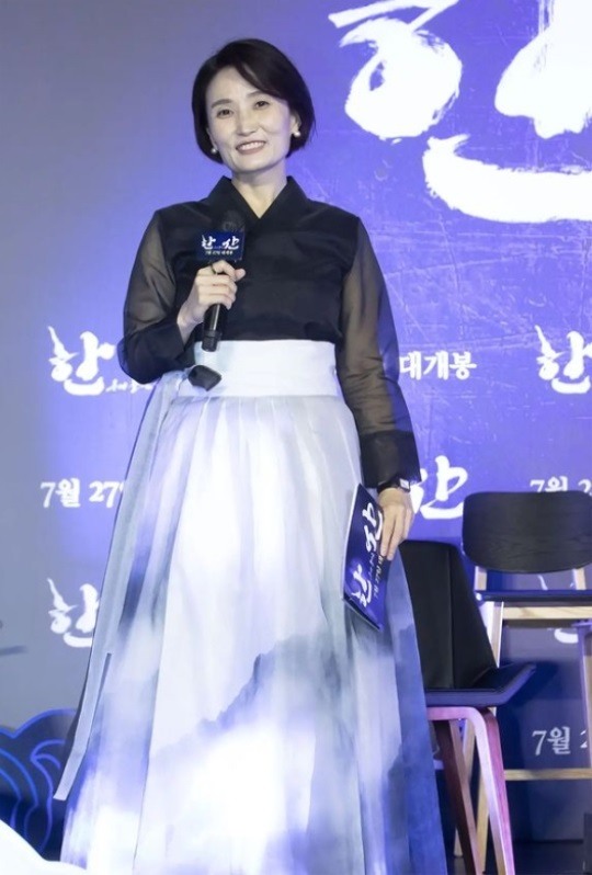 박경림, 10년 요가로 완성한 몸매..한복핏도 세상 날씬