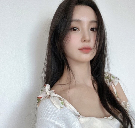남규리, 39살 나이 누가 믿을까..빚어놓은 듯한 인형 미모