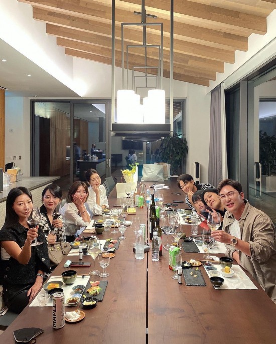 김우리, 상위 1% 럭셔리 라이프..한남동 자택에 출장 스시 오마카세 불러