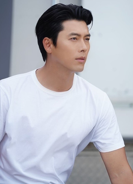 손예진♥ 현빈, 흰 티만 입어도 돋보이는 비주얼..애 아빠 맞아?