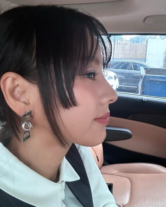 이효리 is 뭔들..히메컷까지 소화하는 예쁨