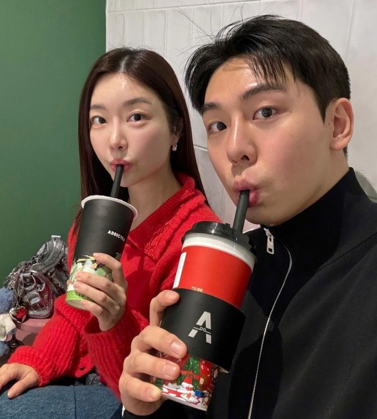 레이디제인, 10살 연하 남편과 데이트 행복해..누나로 안 보여!