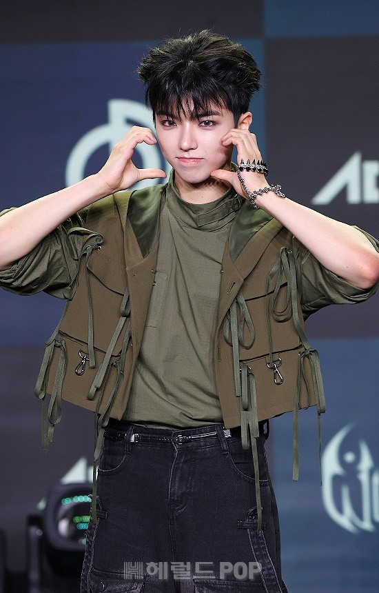 [포토]올아워즈 온, 귀여운 볼하트