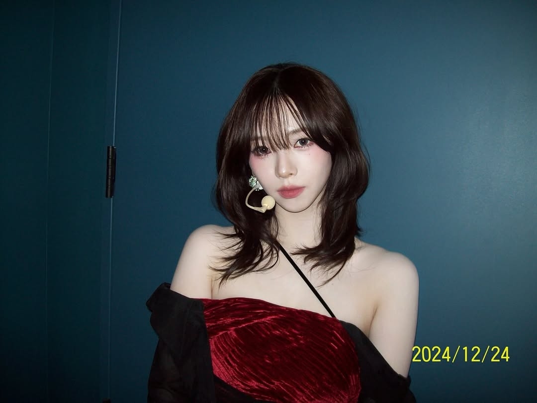 카리나X안유진, 또 봐도 안 믿기는 조합..‘멍냥즈’ 비주얼 美친 케미