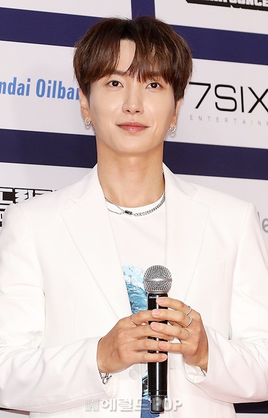 슈주 이특, 사생팬 집 무단침입에 충격 “정신 나가..신상 공개+경찰 신고할 것”