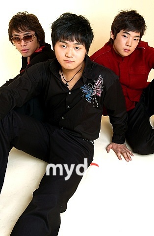 엠투엠, 2년만에 3집 앨범으로 컴백