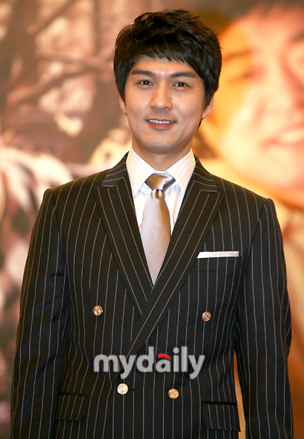 [MD포토] 이필모 바람둥이 소아과 의사