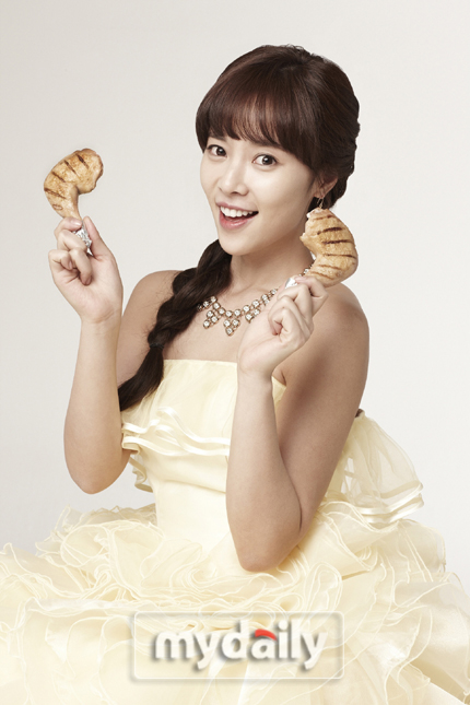 황정음, 치킨 광고로 소녀시대·원더걸스와 경쟁