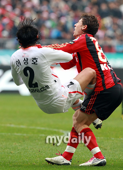 [MD포토]'충돌'