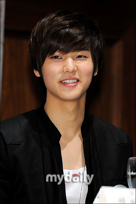 [MD포토] 씨엔블루 강민혁, 연기자로 데뷔 했어요