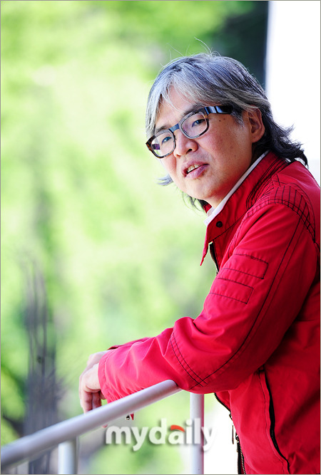 임상수 감독, 나도 돈 때문에 모욕감 느꼈다(인터뷰)