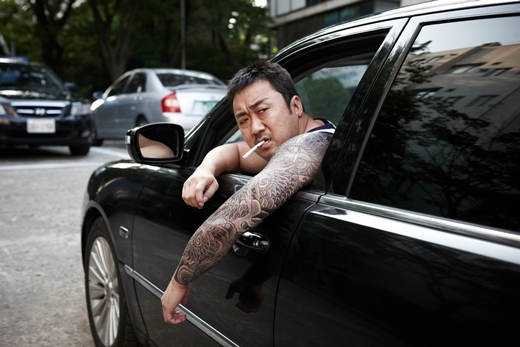 이웃사람 마동석, 매일 5시간씩 문신 작업에 녹초