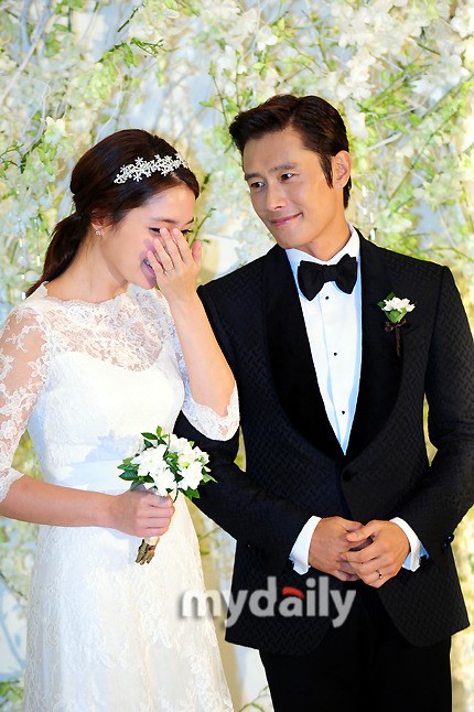 2013.08.10: Lee Byung Hun & Lee Min Jung's Beautiful Wedding Day