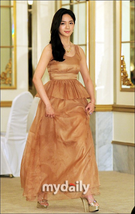 [MD포토] 이엘리야, 한복 컨셉 드레스 사뿐사뿐