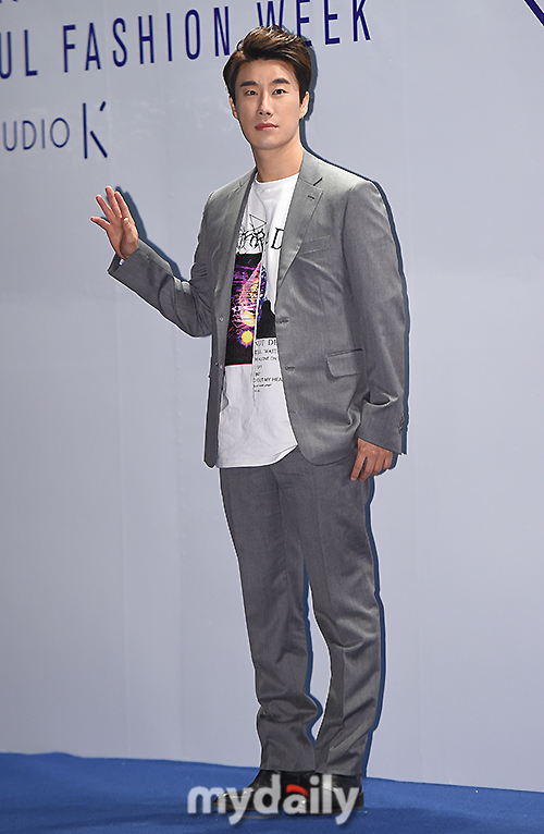 [MD포토] 산이 수트 입은 래퍼