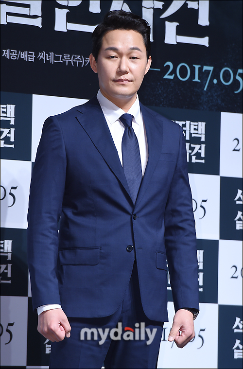 [MD포토] 박성웅, 서있기만 해도 카리스마
