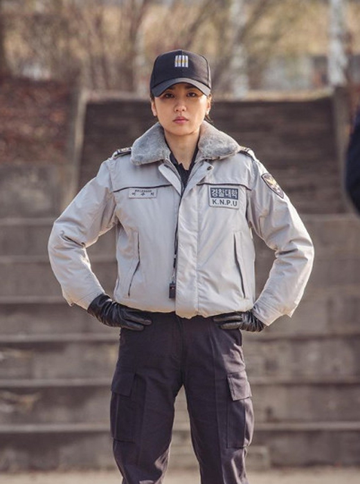 박하선, 청년경찰 열혈 홍보···카리스마 넘치네