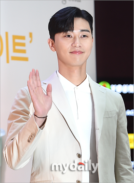 [MD포토] 박서준 정직한 2대8 가르마