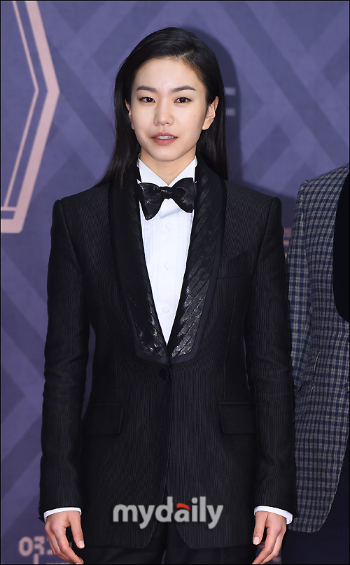 [MD화보] 드레스만 입으란 법 있나요?…이설, 멋쁨 폭발 턱시도 
