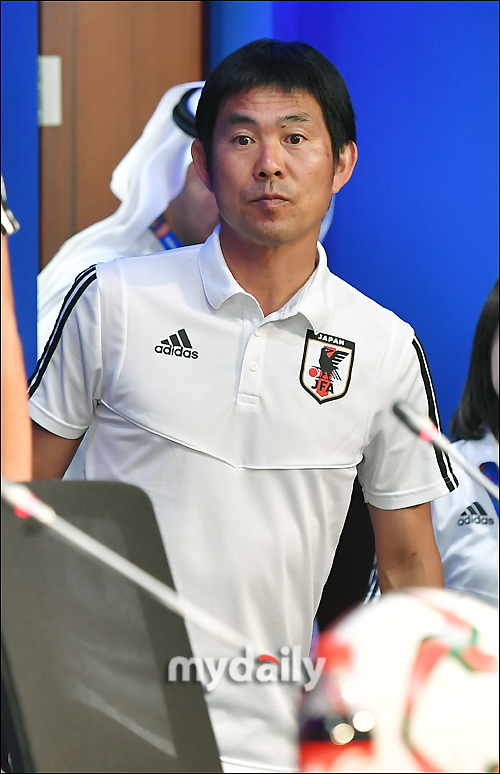 [MD포토] 기자회견장 입장하는 日 모리야스 하지메 감독