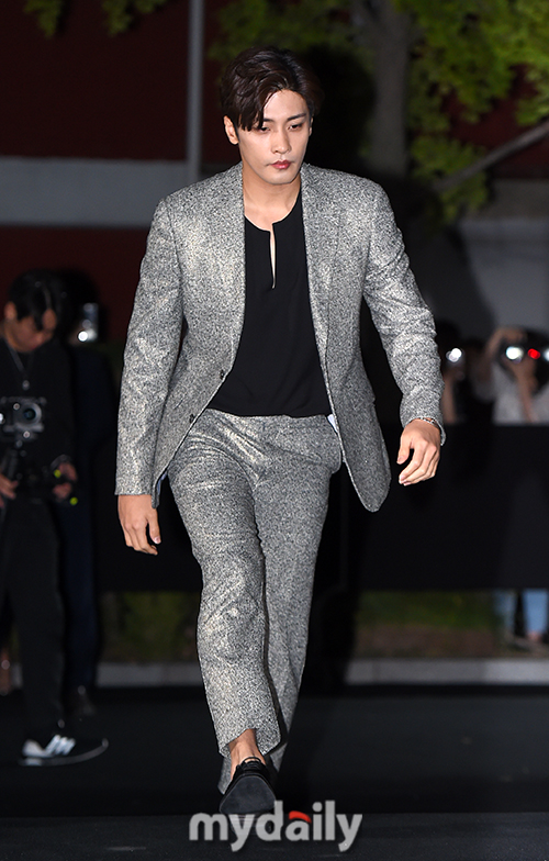 [MD포토] 성훈 다부진 체격