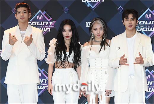 [MD포토] KARD, 독보적인 분위기
