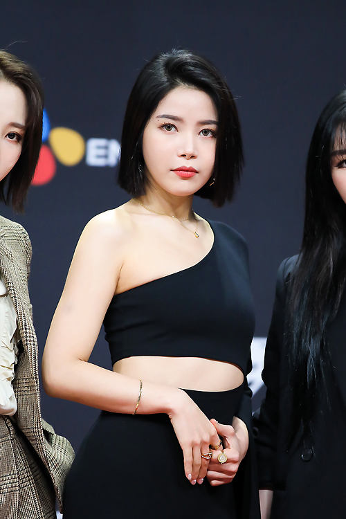 [MD포토] 마마무 솔라 눈빛이 다르네