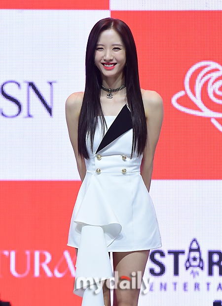 [MD포토] 우주소녀 보나 매력 미소