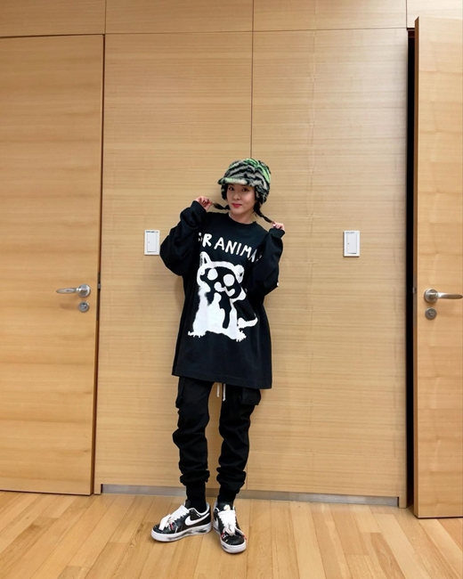 GD 운동화 신은 산다라박, YG 떠나도 우정은 변함없어