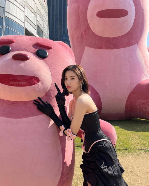 아이돌 원톱 몸매…권은비, 잠실 벨리곰도 반할 미모