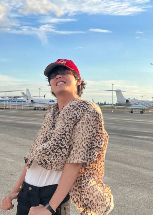 BTS 뷔X박보검, 손절은 NO…오랜만의 다정한 투샷