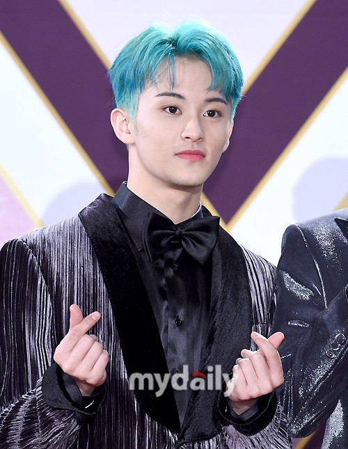 NCT 마크, 코로나19 확진…콘서트 6명 멤버로 진행 [전문]