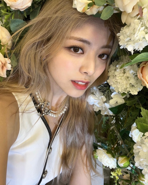 있지 유나, 어느 쪽이 꽃이야? JYP 걸그룹은 달라달라