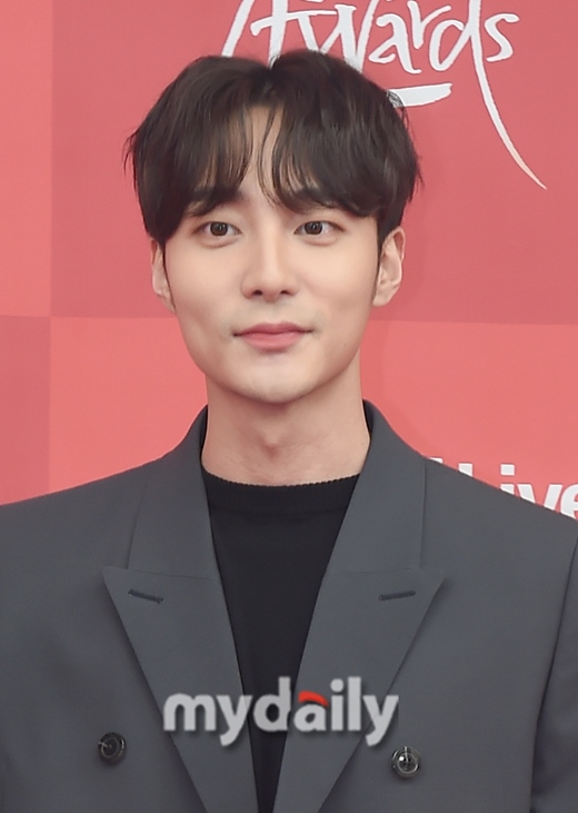 로이킴 측 꾸준히 곡 작업 중…컴백 일정 미정 [공식입장]