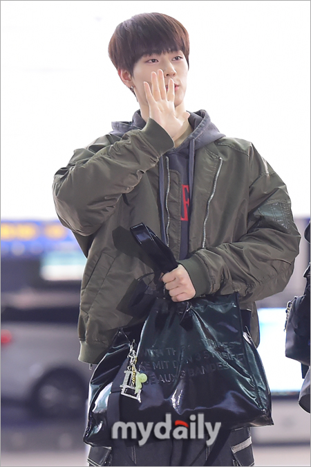 [MD포토] 싸이커스 진식 데뷔 전에 벌써 팬이