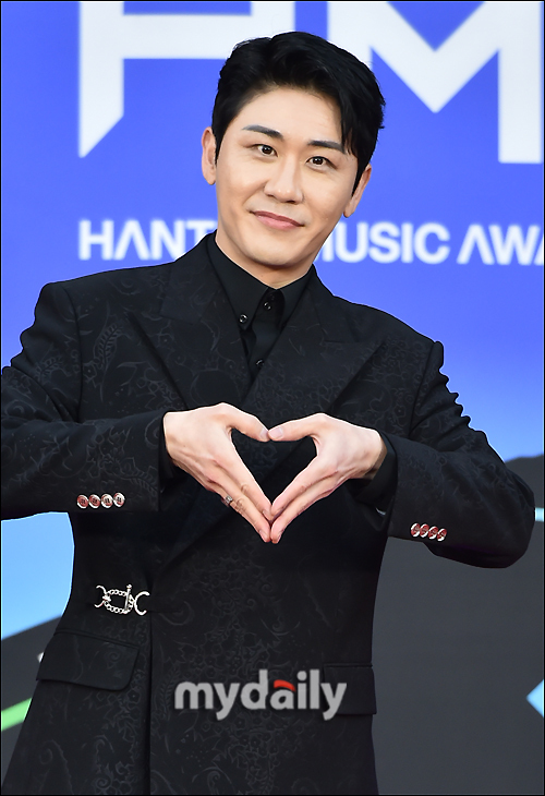 영탁, 7년 몸담은 밀라그로와 결별 유종의 미 거두겠다