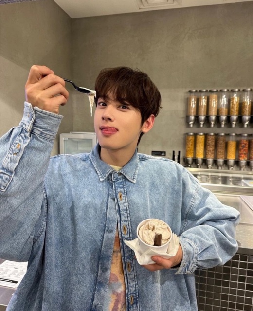 차은우, CG 아냐?…아이스크림보다 달콤한 비주얼
