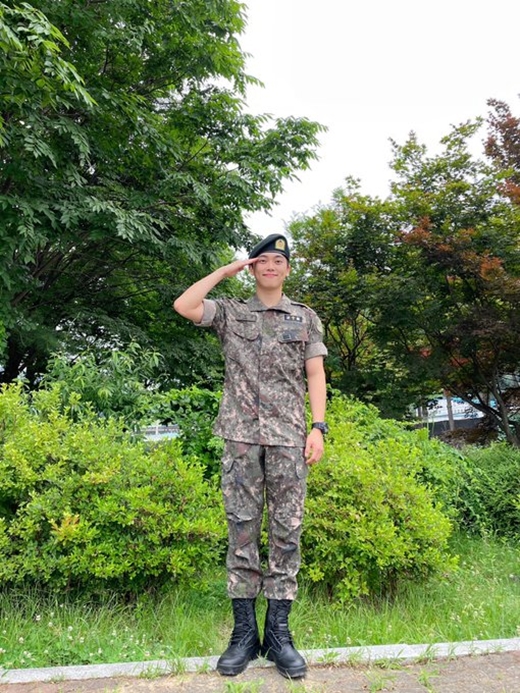 동반입대 온앤오프 MK, 오늘(20일) 전역…팀 내 첫 번째 [MD이슈]