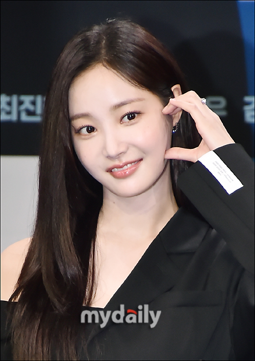 귀여움이 남달라~ 연우, 애교 가득담긴 환한 미소