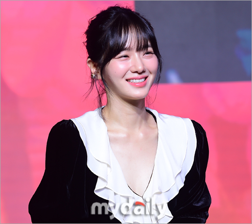 셀러브리티 박규영 이번 작품으로 팔색조 배우 칭찬 듣고파