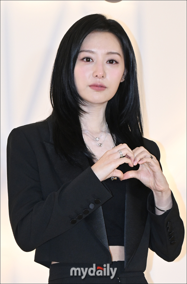 [MD포토] 김지원, 돋보이는 미모