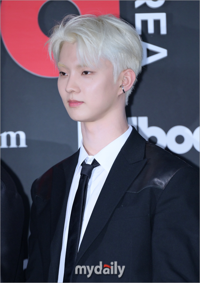 [MD포토] 더보이즈 큐 어깨 먼지, 시선을 잡네