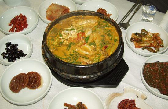 [전남] 참게와 메기가 매운탕으로  풍덩