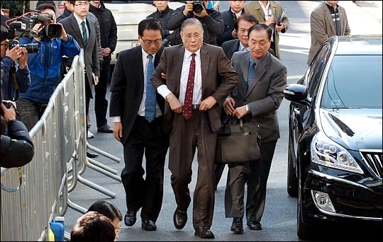 소환당환 대통령 형 장롱 6억 끝내 함구