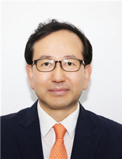 문재인 대통령, 해수부 차관에 강준석 국립수산과학원장 임명