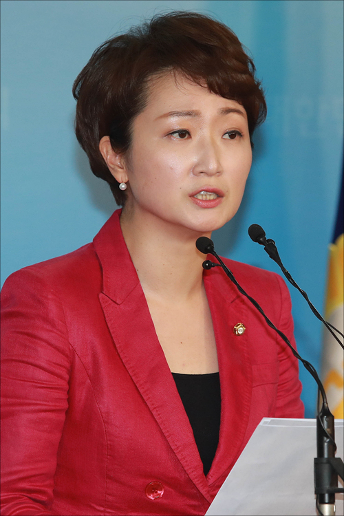 <포토> 국민의당 당대표 출마선언하는 이언주