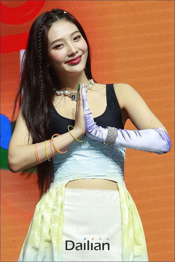<포토>레드벨벳 조이 눈부신 미소