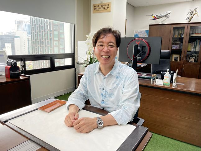 [D-피플라운지] 홍성원 웹투어 대표 “안 된다고 했지만 국내 투자 뚝심 지켰죠”
