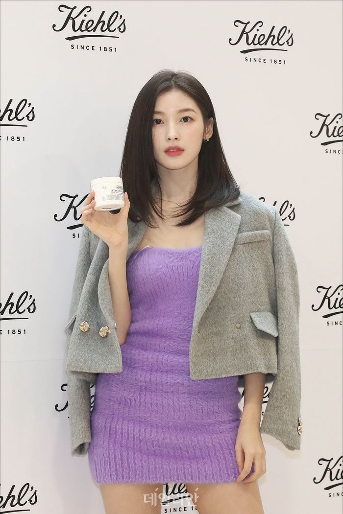 오마이걸 아린 키엘 팝업스토어 왔어요